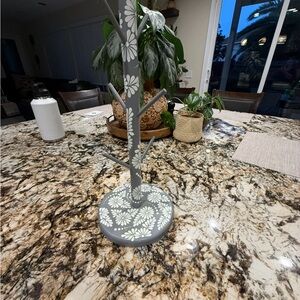 Beautiful Gray Handpainted Mug Tree